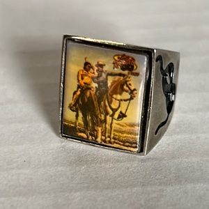 1980's Lone Ranger and Tonto Secret Magnetic Compartment Top Ring